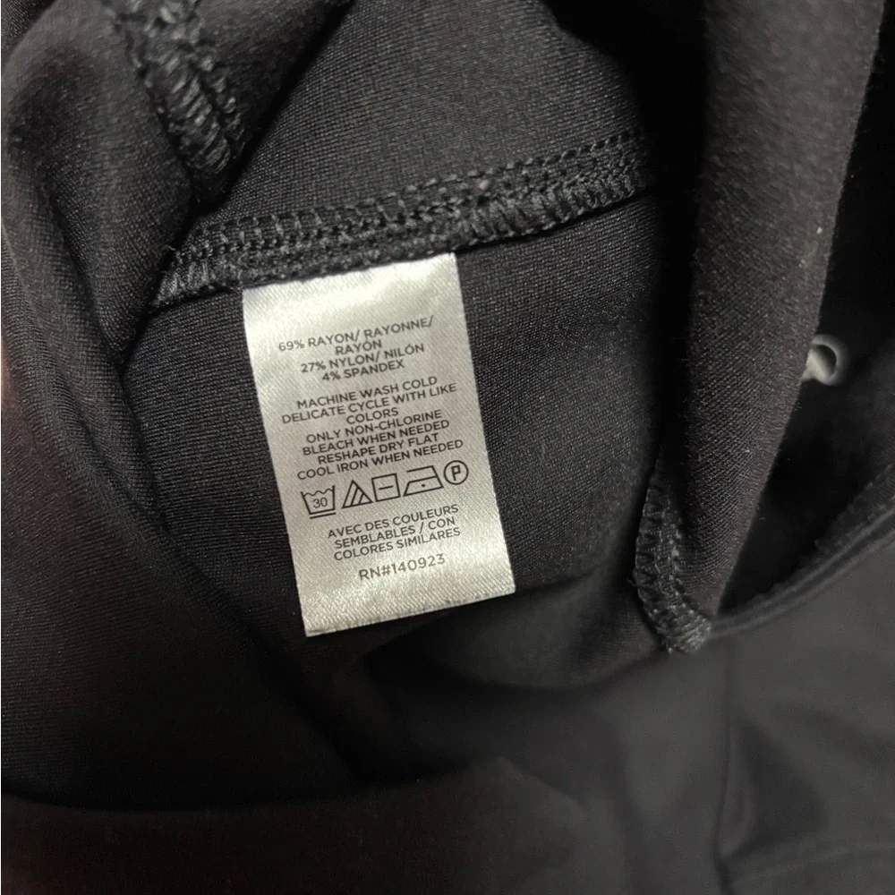 Lou & Grey Black Luvstretch Soft Leggings with Side Pockets - Medium
